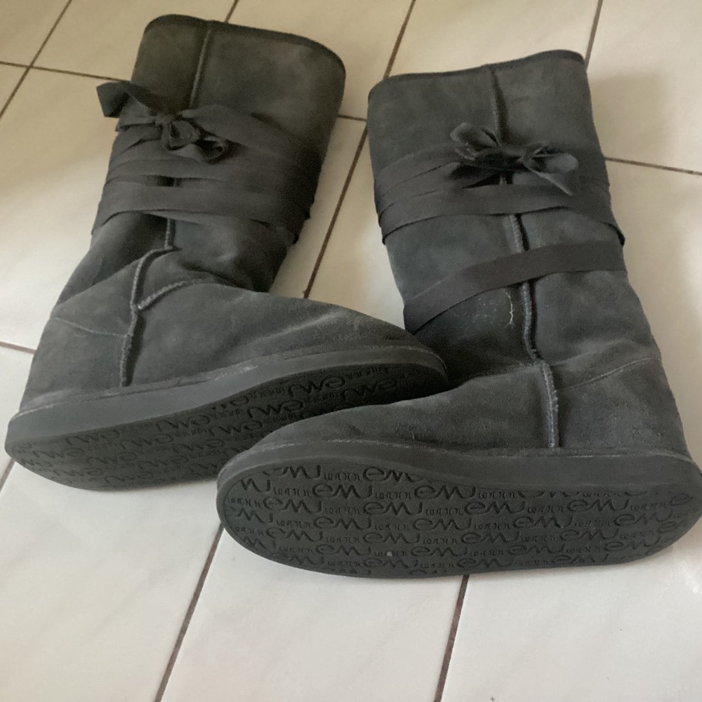 EMU Ribbon Wrap Gray Suede Wool lined tall boots Size: W7